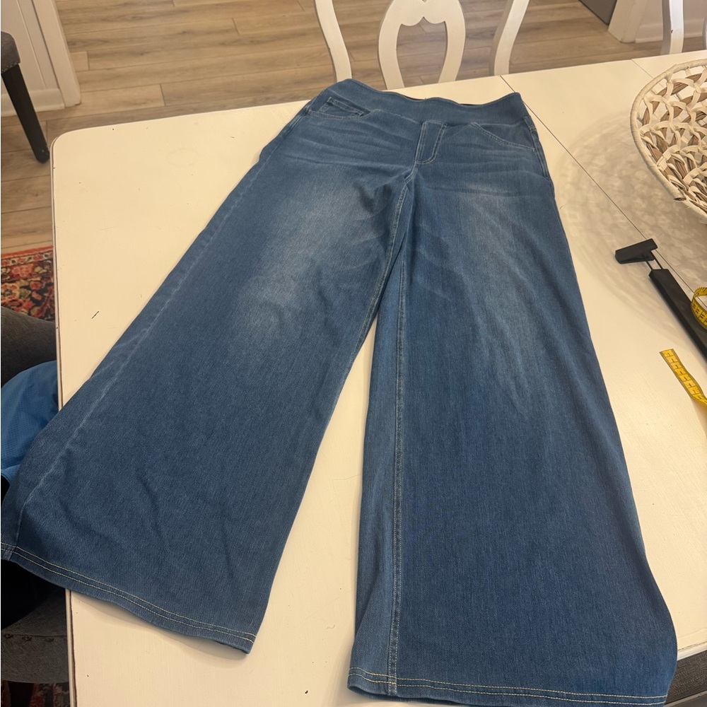 Halara Wide-Leg Blue Jeans